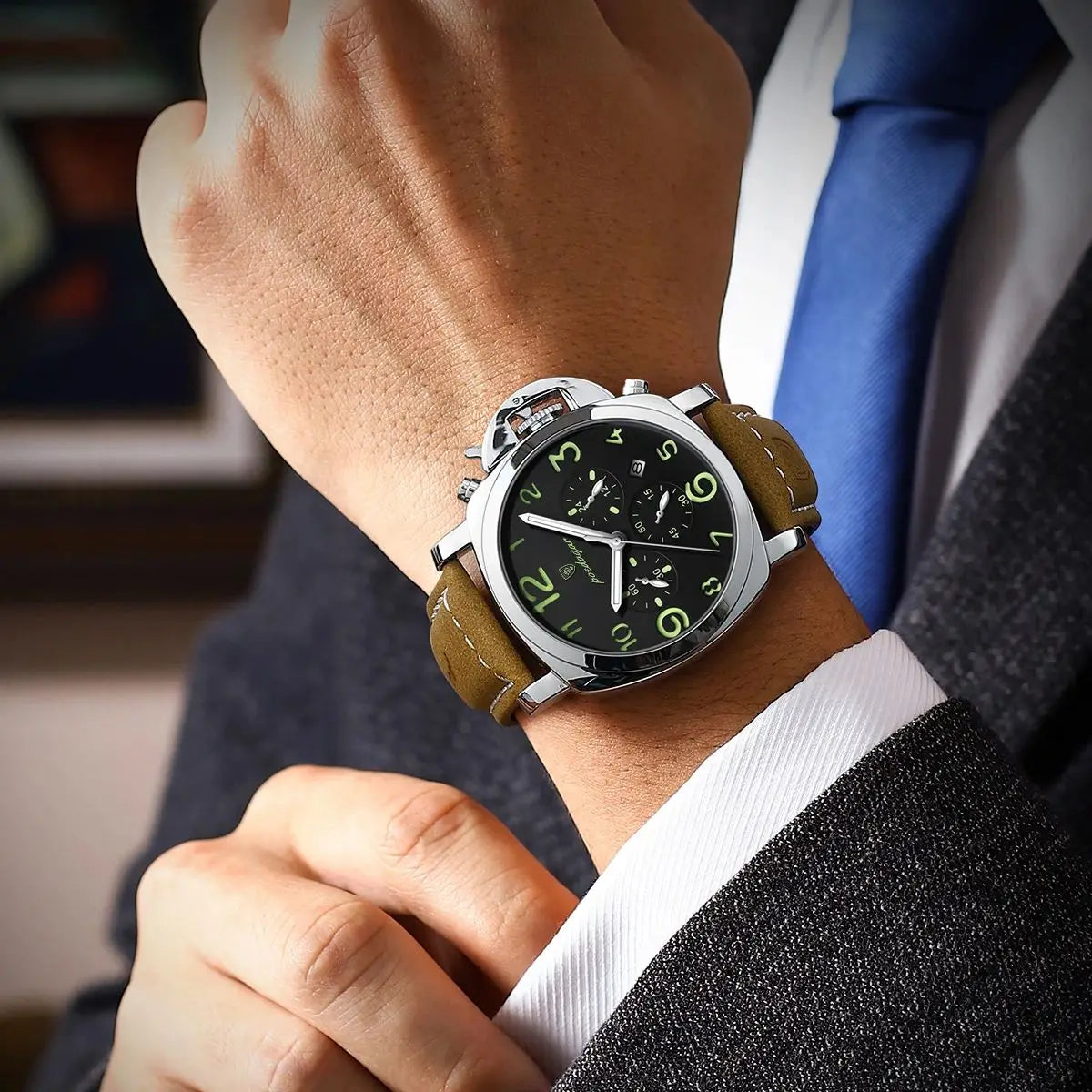 Reloj militar de hombre con correa de piel, sumergible y agujas luminosas