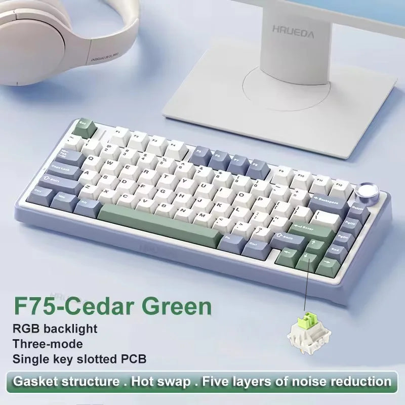 Teclado mecánico gamer inalámbrico RGB, formato compacto y tres modos de conexión